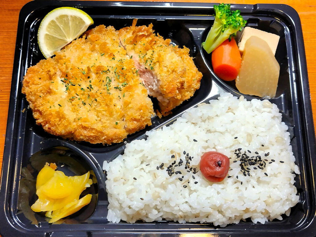 ロースカツ弁当